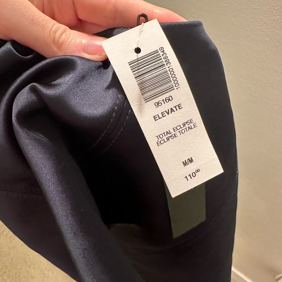 Babaton Structured Tank Blouse in Navy Blue - Picture 2 of 3